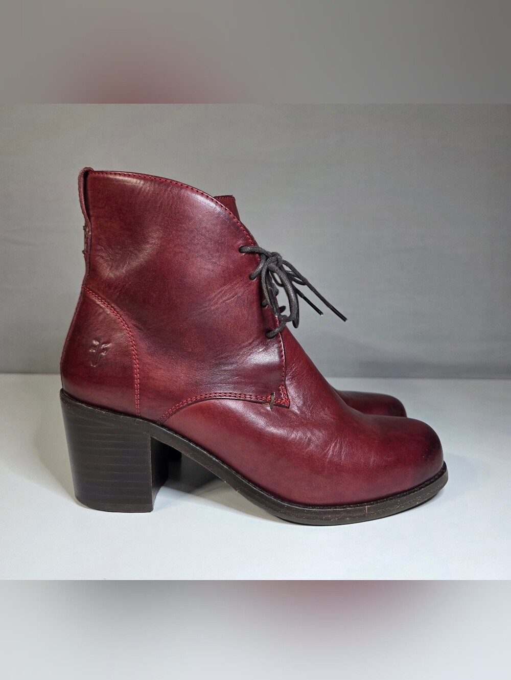 Frye Kendall Chukka boots Size 6 1/2